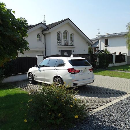 Hotel Vila Trebonice Prag Exterior foto